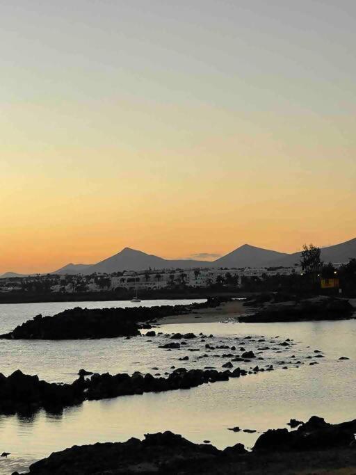Precioso Rincon Entre El Mar Y Los Volcanes Costa Teguise Dış mekan fotoğraf